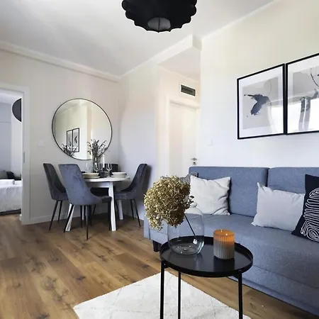 Center By Elite Appartement *